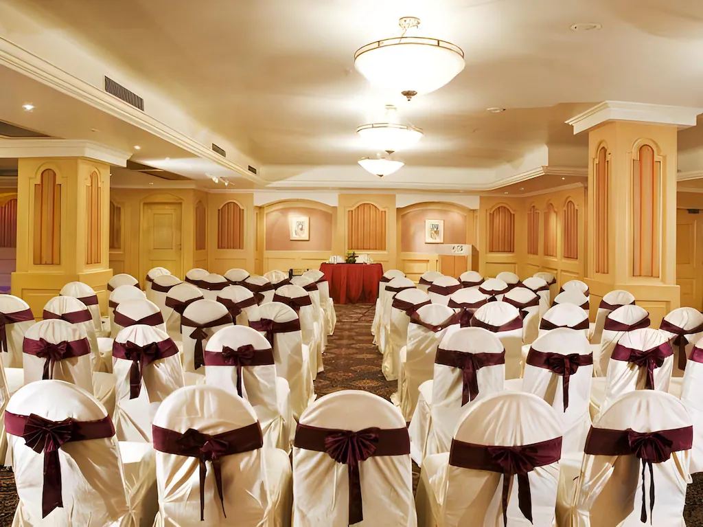 Plan your wedding in banquet hall in Andheri Mumbai at IRA Hotel – enquire for event bookings