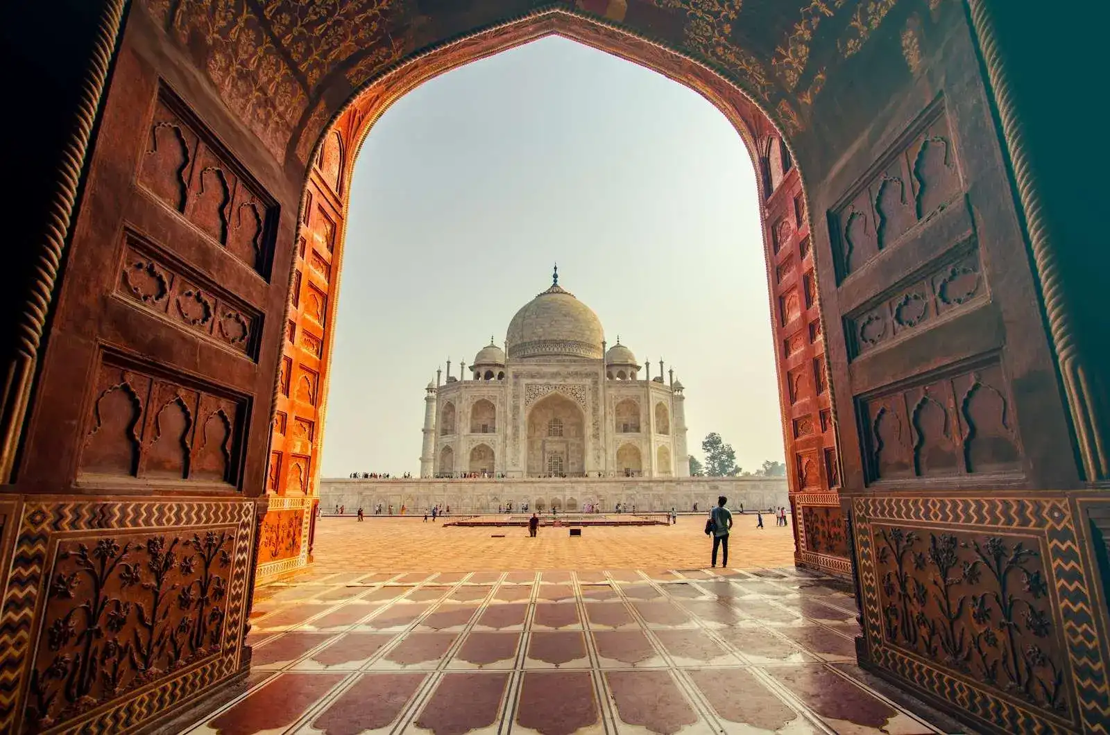 Taj Mahal weekend trip from Noida