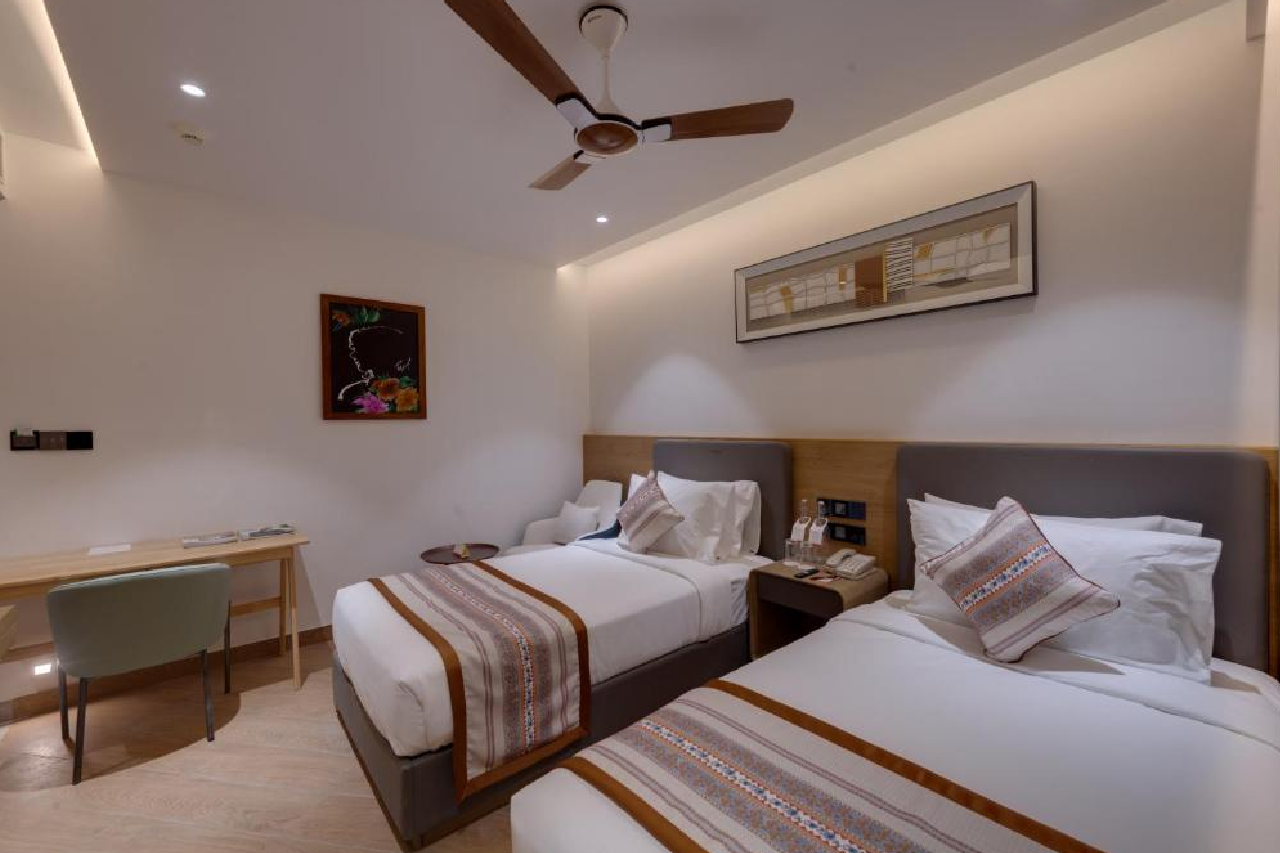 Early Morning Mangala Aarti at Dwarkadhish Temple