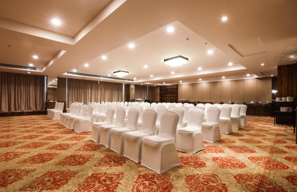 Wedding halls in Sambhajinagar Aurangabad at IRA by Orchid – premium hotel venue for luxury weddings in Maharashtra
