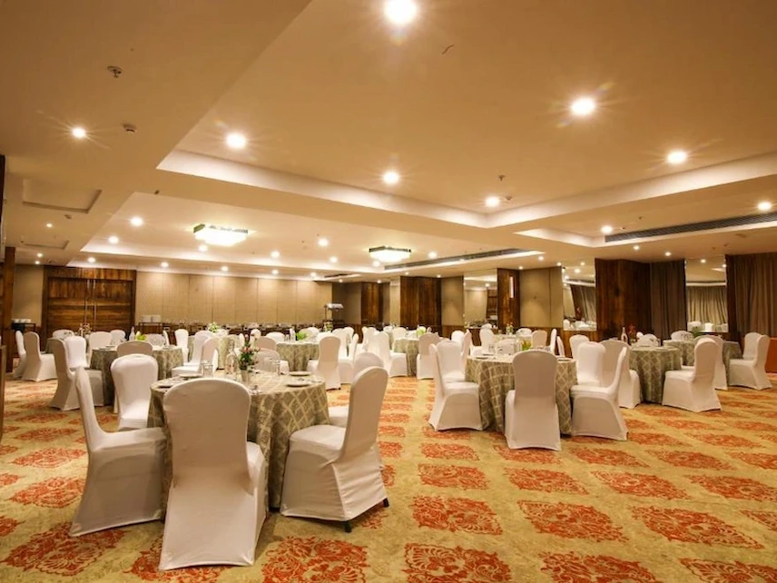 Wedding celebration at a hotel in Sambhajinagar