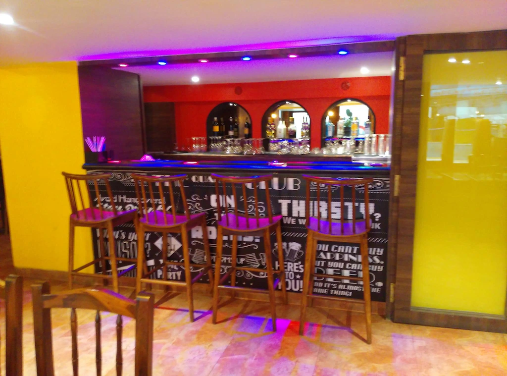 Relax at the city bar in Andheri Mumbai at IRA Hotel – visit for drinks and evening vibes