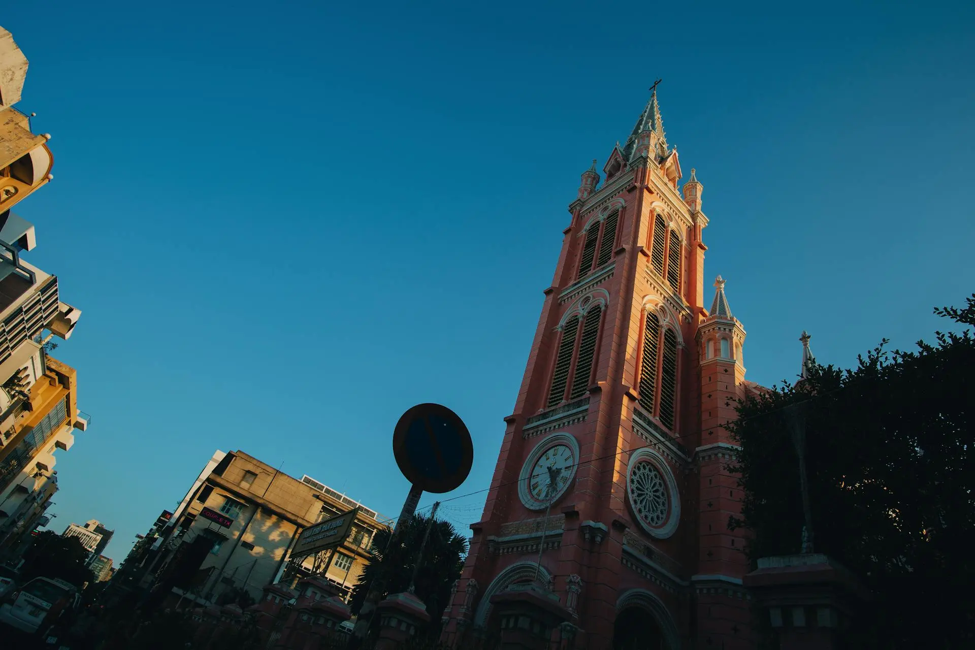 Faizabad Clock Tower Ayodhya | Must-See Tourist Spot Faizabad Clock Tower in Ayodhya – Iconic City Landmark