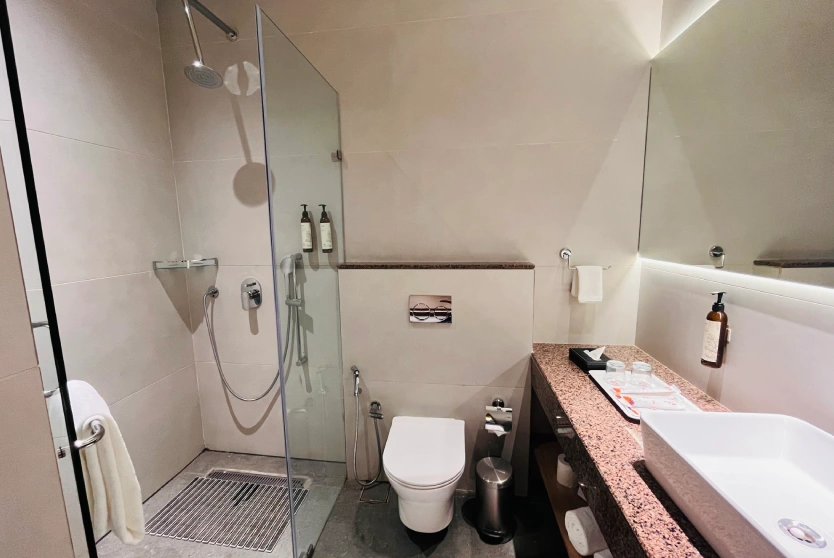 Premium Room Booking in Bhavnagar - Modern interiors, premium amenities, comfort, workspace, Wi-Fi, family and business-friendly hotel rooms