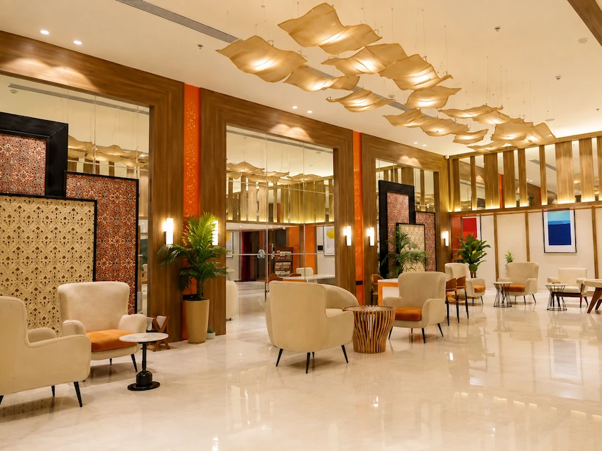 Traveller arriving at Hotel stay near Bhavnagar Airport