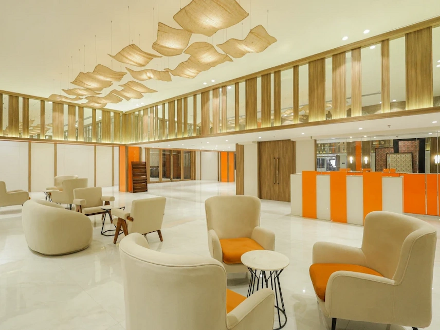 Business and pilgrimage travel in Bhavnagar