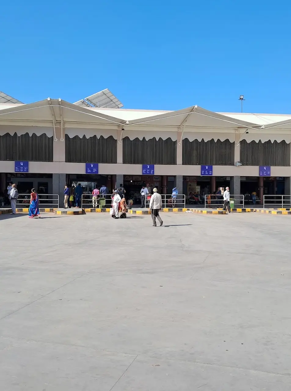 Bhavnagar Bus Station near IRA by Orchid Bhavnagar, offering easy access to local and intercity bus services across Gujarat.