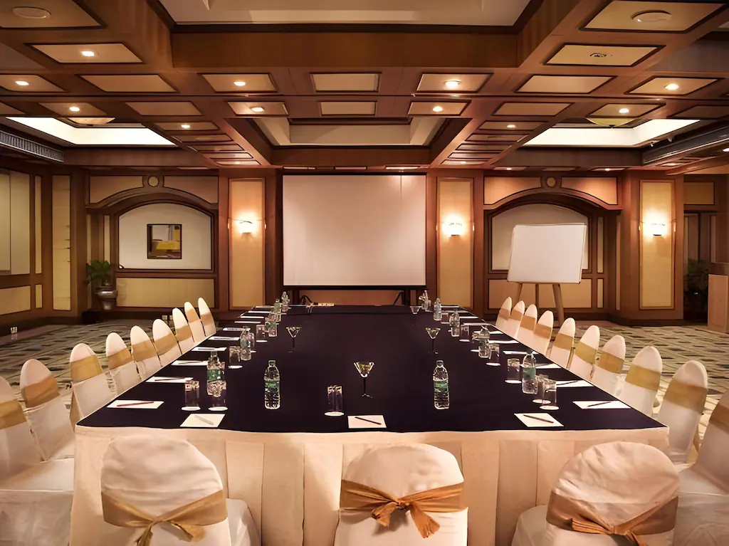 Book meeting rooms in Andheri Mumbai at IRA Hotel for productive business meetings – enquire now